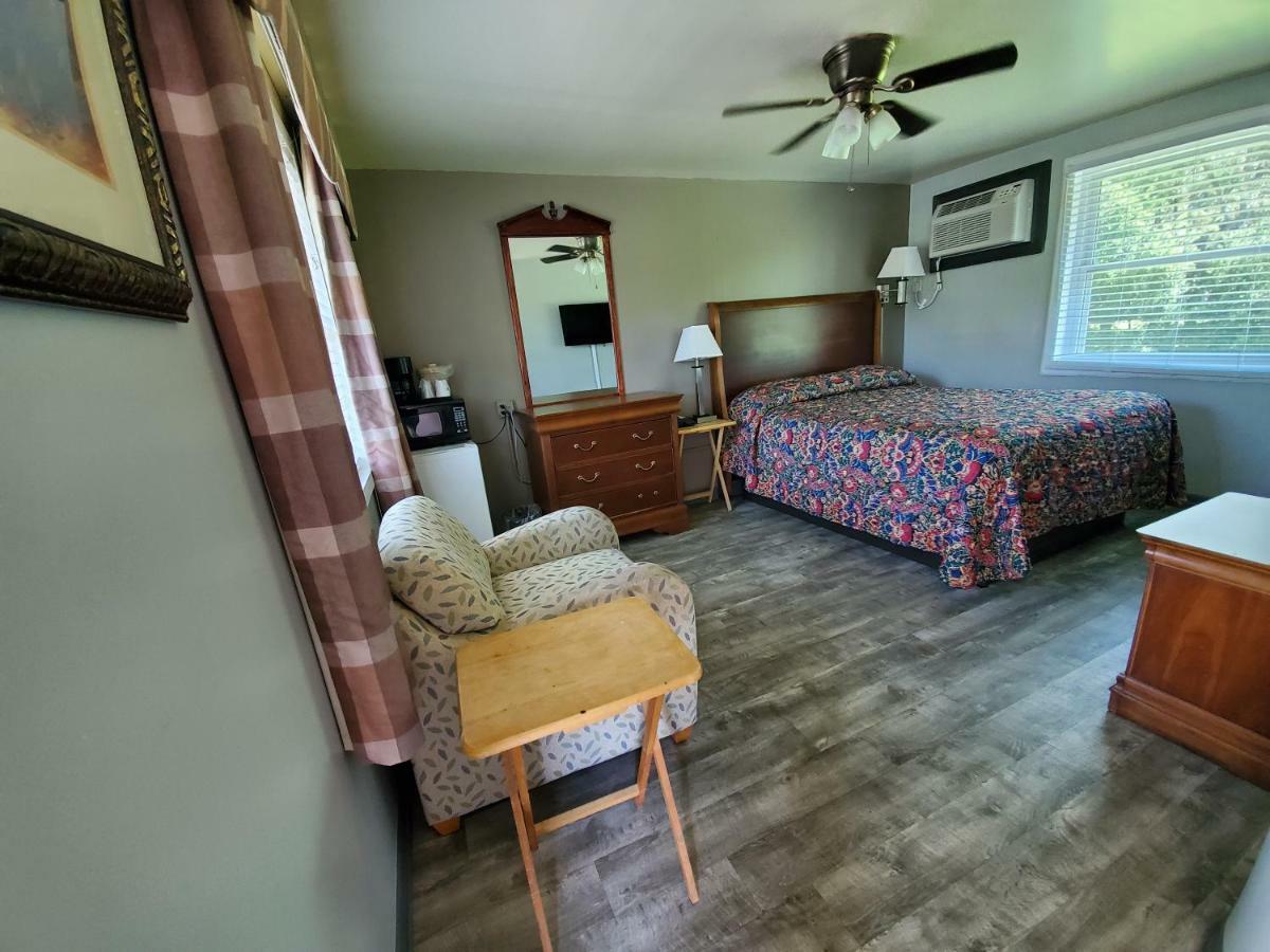 High Springs Country Inn Bagian luar foto